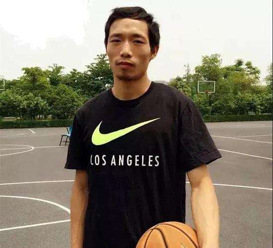 哪里可以找到关于篮球协调训练的教程?_0